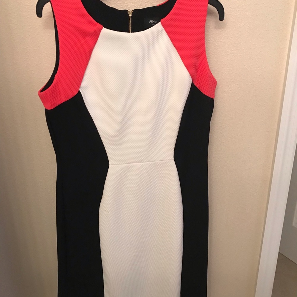 Color block sleeveless dress